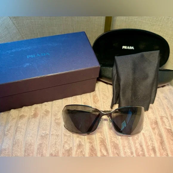 Prada | Accessories | Authentic Prada Sunglasses Luxottica  display picture 1